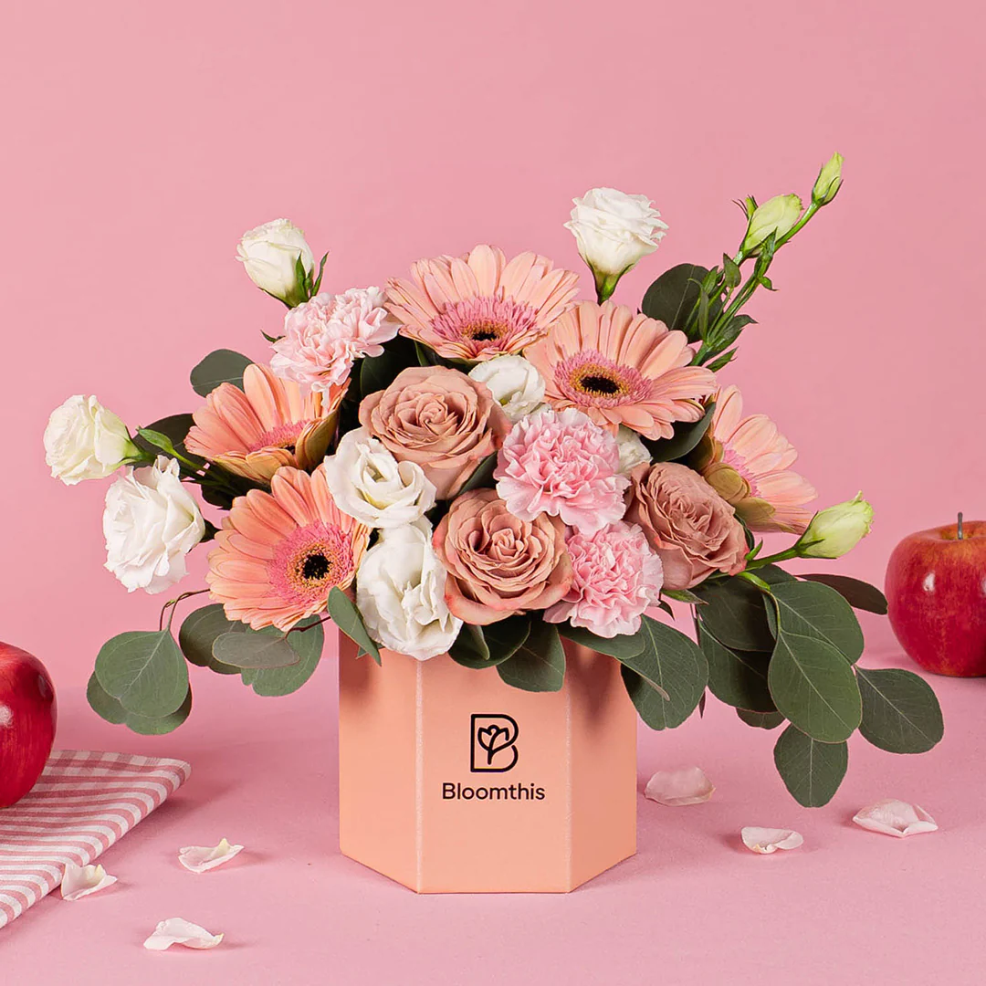 Blake Peach Gerbera Flower Box - Image 3