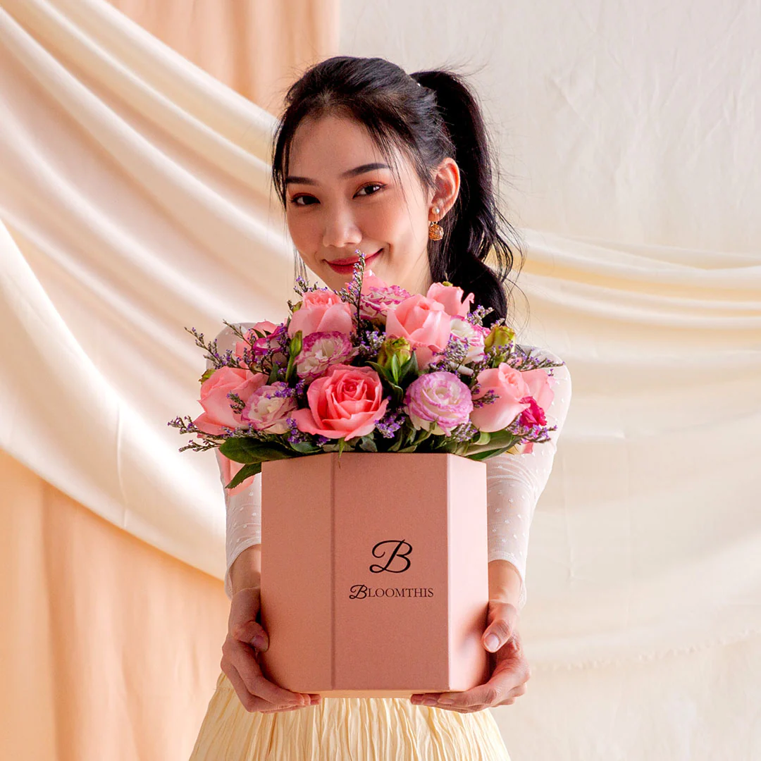 Evangeline Pink Rose Flower Box - Image 3