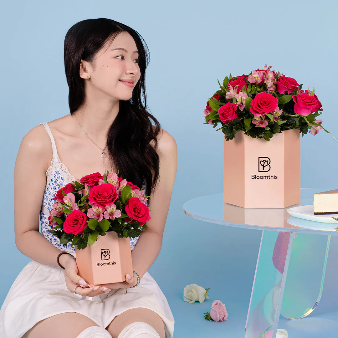 Gwen Hot Cherry Pink Rose Flower Box - Image 6