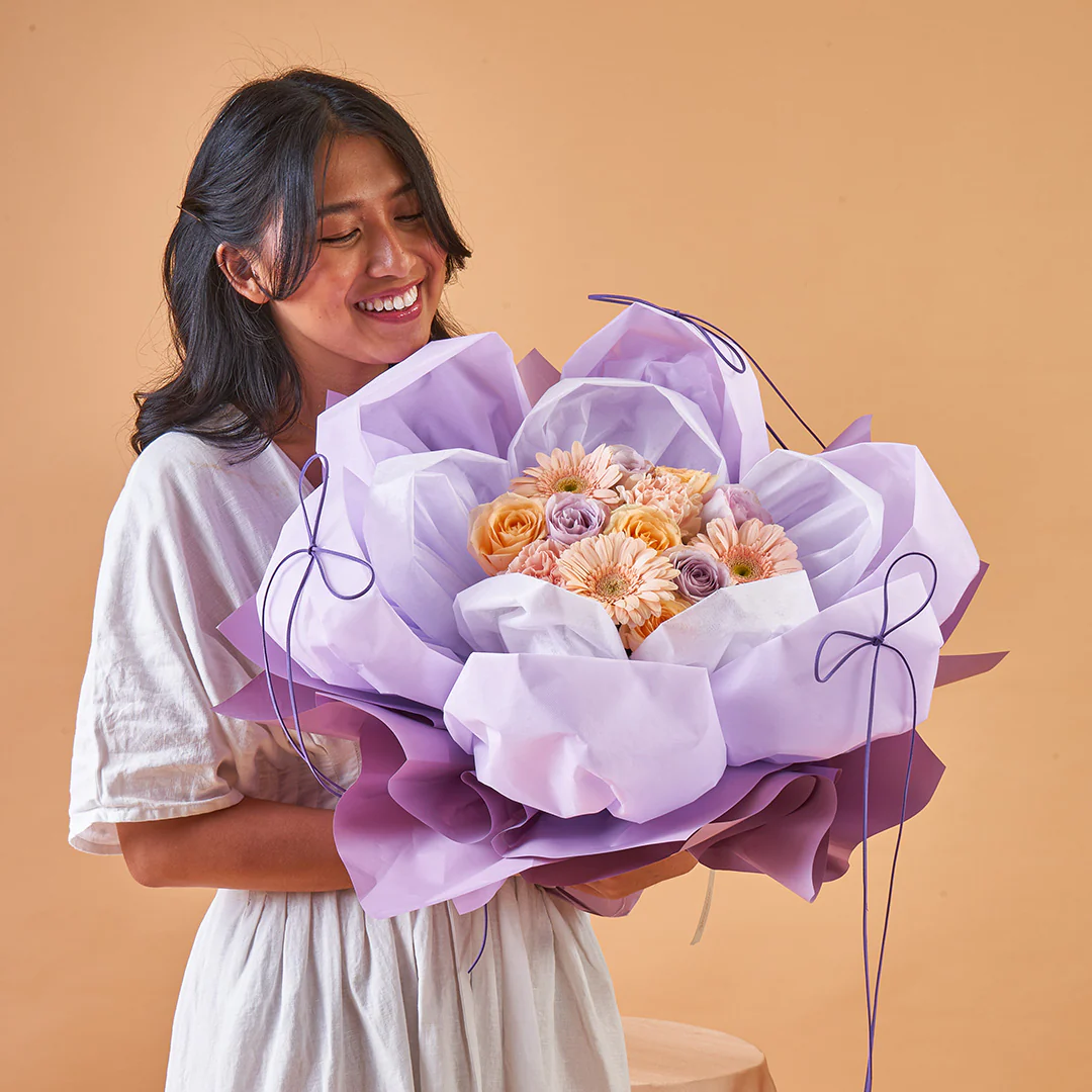 Ivonne Lilac Rose Petal Bouquet (MD) - Image 4