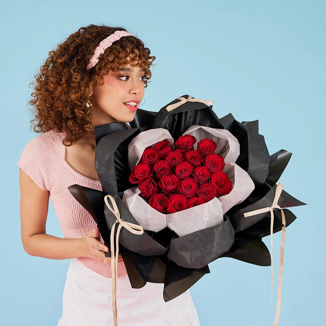 Lindsey Red Rose Petal Bouquet - Image 9