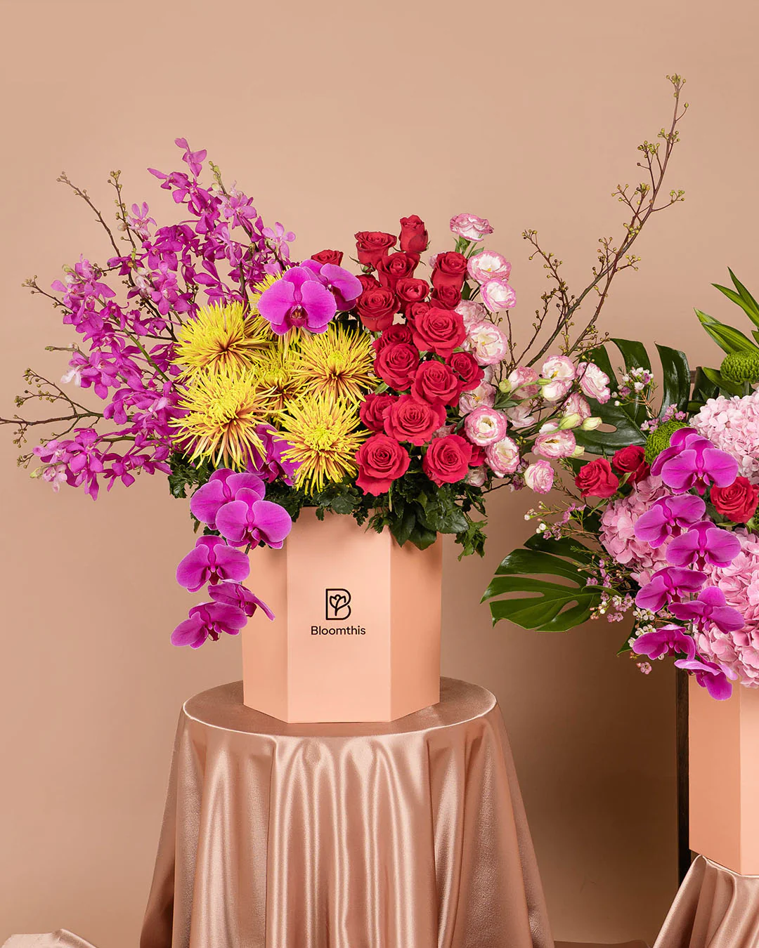 Luxe Amani Phalaenopsis & Rose Flower Box - Image 5