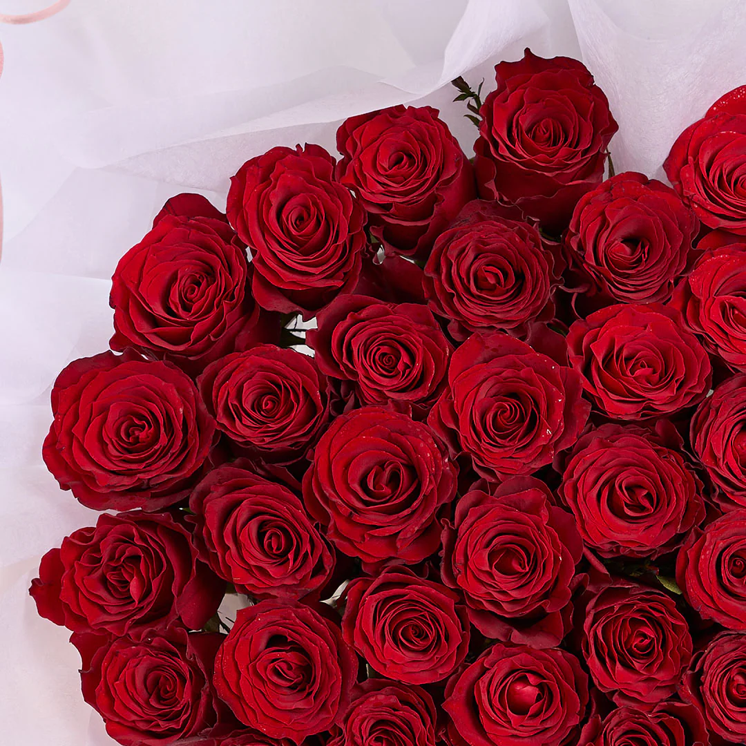 Lyndi Red Rose Heart Bouquet - Image 6
