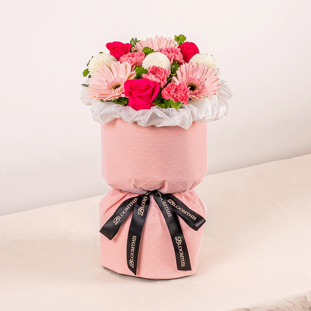 Marilyn Carnation Russian Bouquet (MDV)