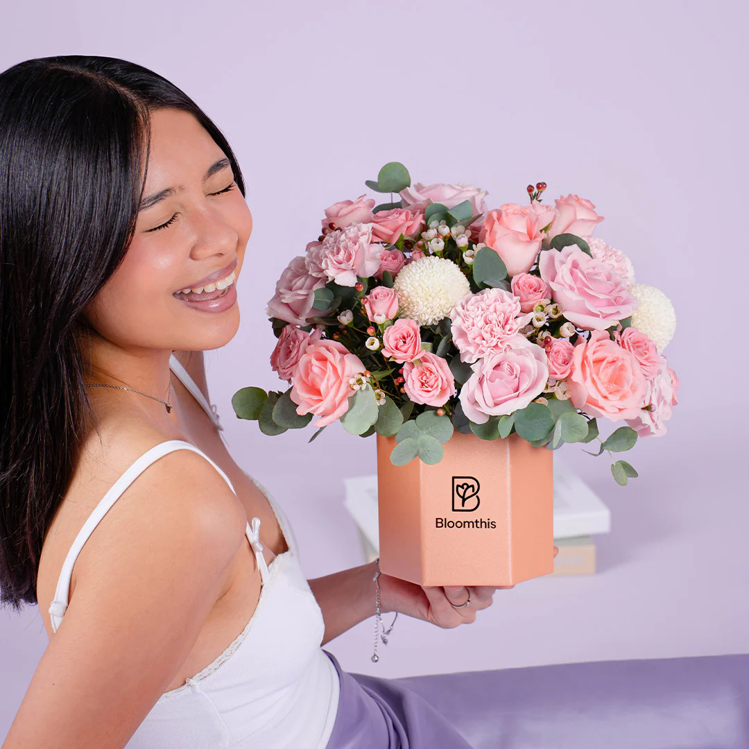 Nadine Pink Carnation Flower Box - Image 4