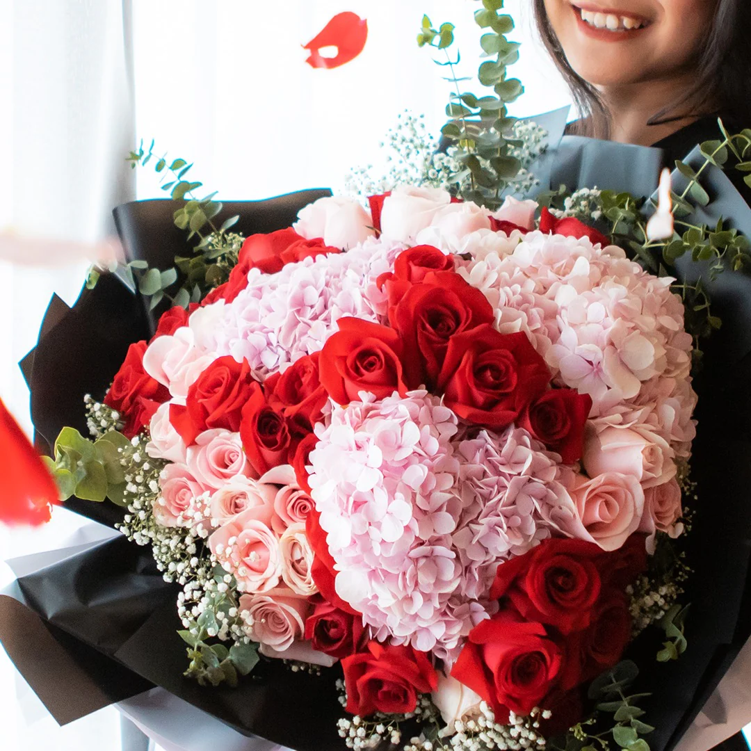 Princess Hydrangea & Rose Bouquet - Image 5