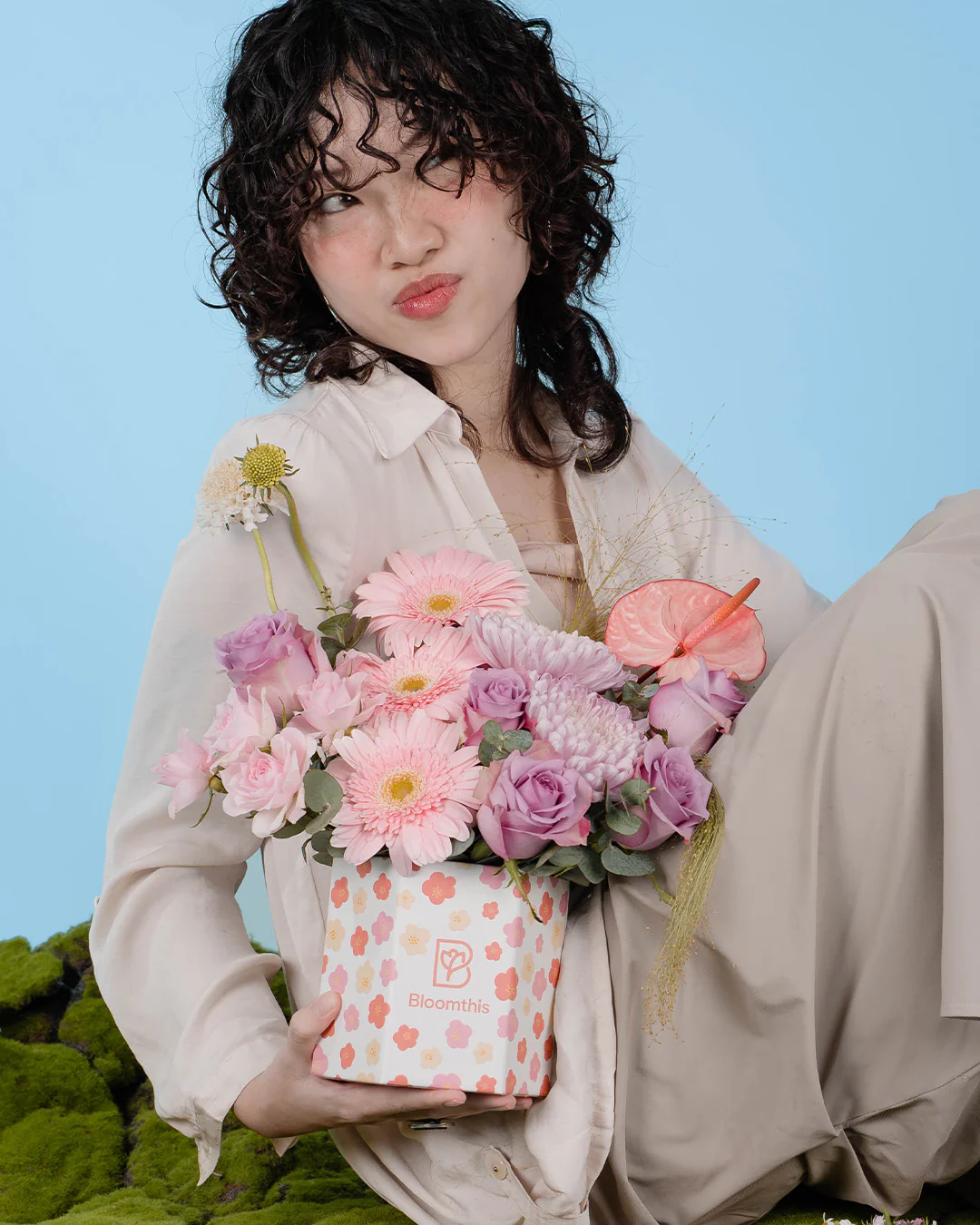Spring Whimsy Ayame Pink Gerbera Flower Box - Image 4
