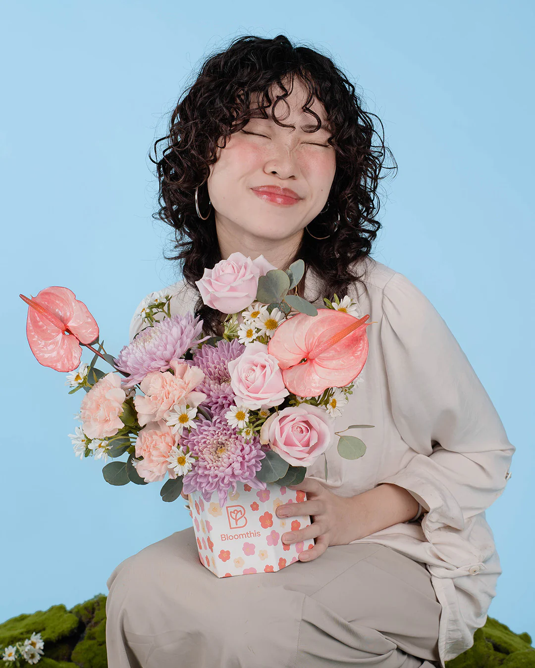 Spring Whimsy Zaylee Pink Mum Flower Box - Image 7
