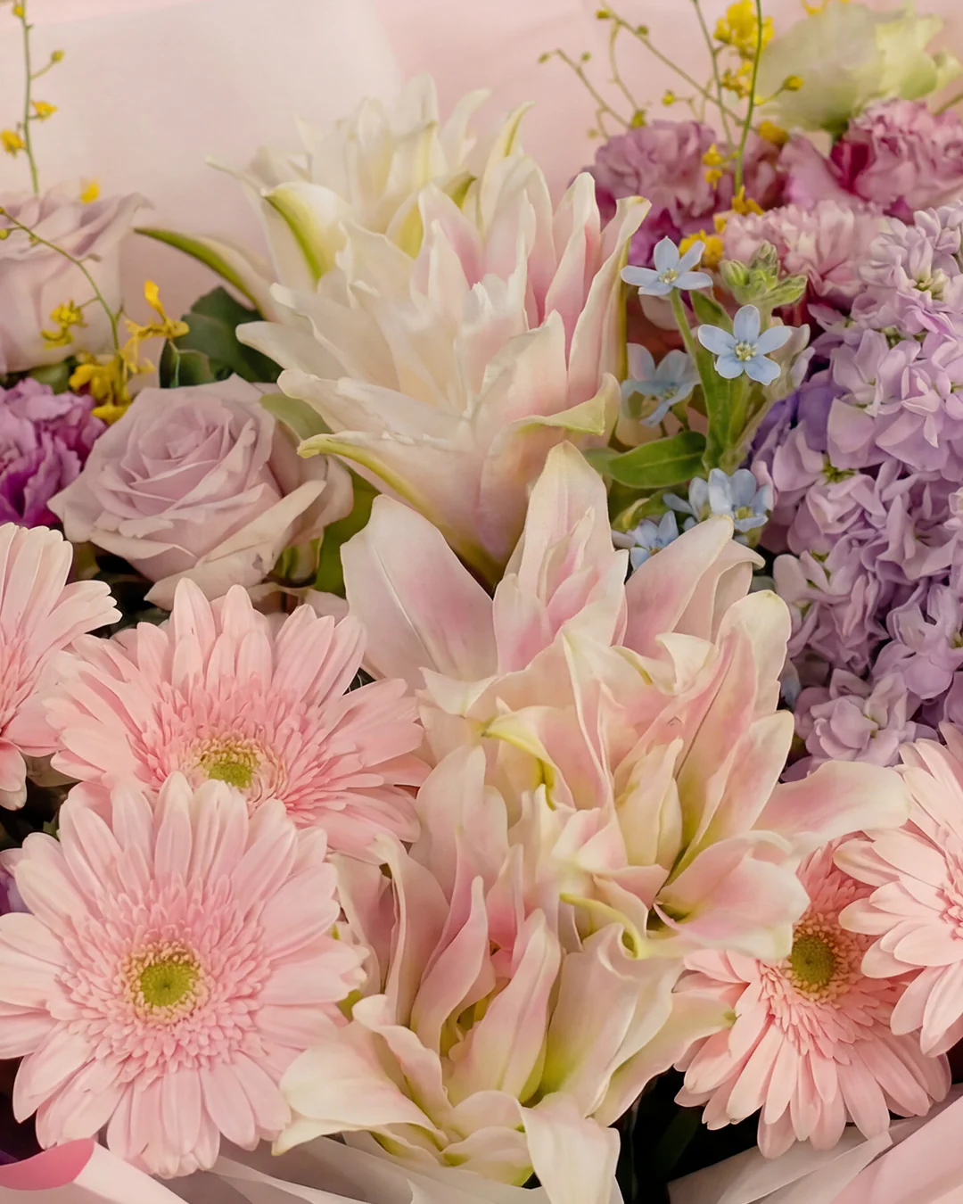 Trixie Pink Lily Bouquet - Image 3